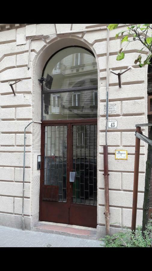 Prime Park Apartment Budapest Eksteriør billede